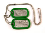 Set 2 medalioane militare SUA dog tag Personalizate cu textul dorit de client, din inox lucios , lanÈ› 70 cm, lanÈ› 10 cm, cauciucuri verzi, garanÈ›ie pe viatÄƒ anti ruginÄƒ. Importat din Statele Unite ale Americii de la furnizorul armatei SUA.
