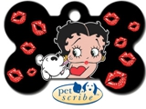 Medalion Os Mare vopsit Betty Boop Kisses, dimensiunea 39x25mm, se personalizeaza cu textul dorit de client ,inel gratuit , cod produs 7324-1403, produs exclusiv de Hillman Grup S.U.A. sub licenta licenta © Paws, Inc. S.U.A.  - 50 RON